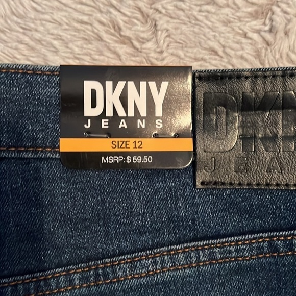 NWT DKNY Denim Skirt Size 12 - Picture 5 of 5